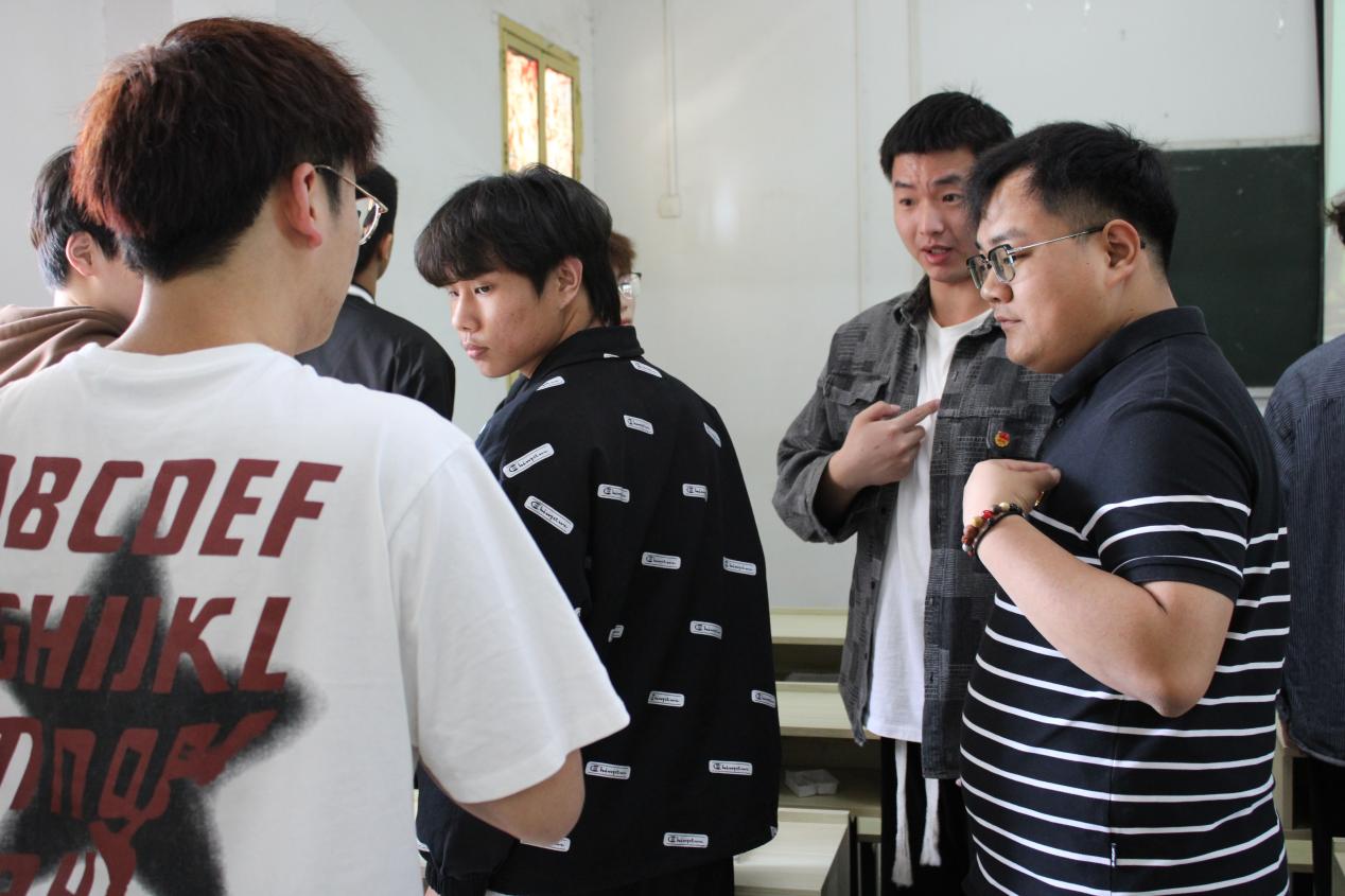 beat365团委举办第三期团课结业典礼暨入团仪式