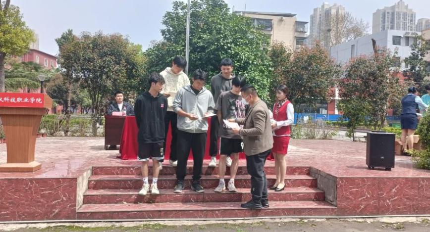 青春“篮”不住，热血不止步 —beat365英国官方网站第十八届“希望杯”篮球赛闭幕