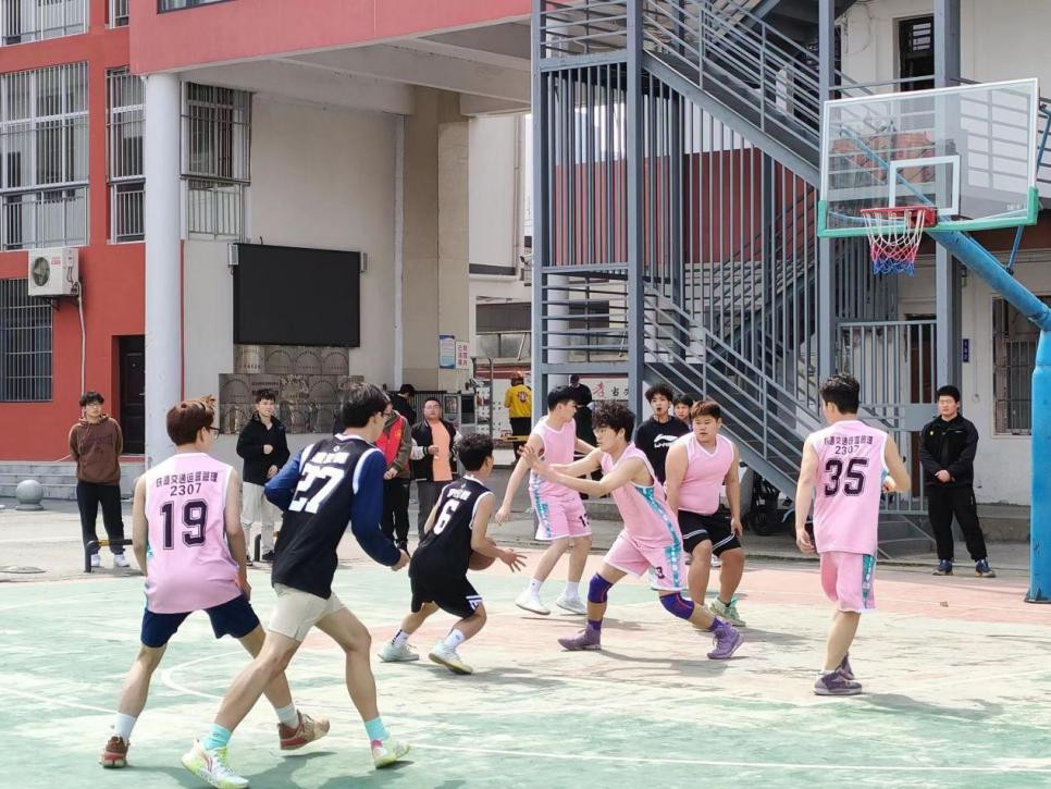 团簇星空，绽放芳华               ——beat365英国官方网站第二届社团文化节