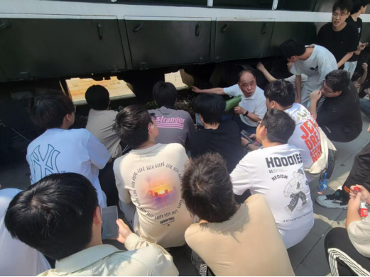 寻迹百年武九，解码匠心传承——beat365开展四美塘文化公园沉浸式实践活动