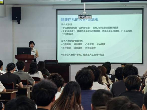 武汉市中心医院来beat365开展心理健康讲座