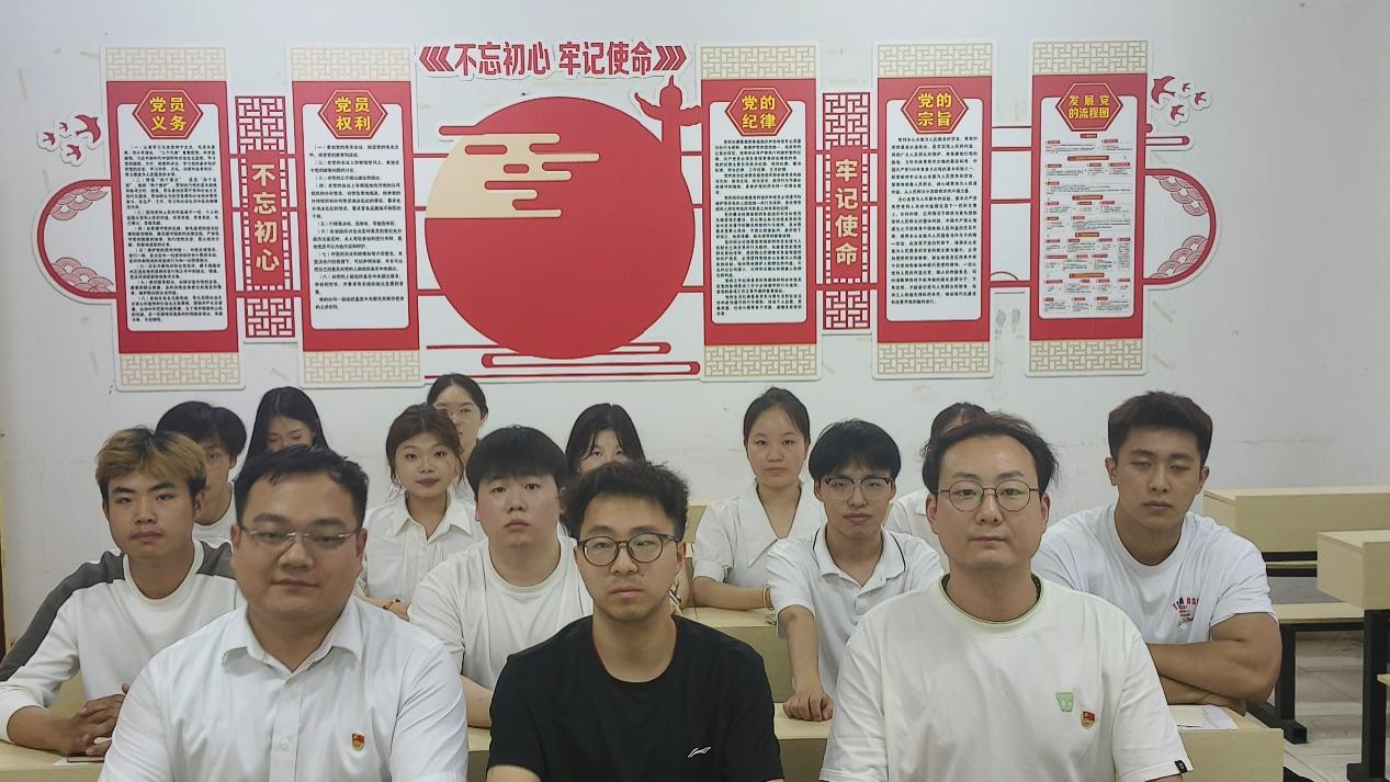 筑牢信仰之基，勇担时代使命