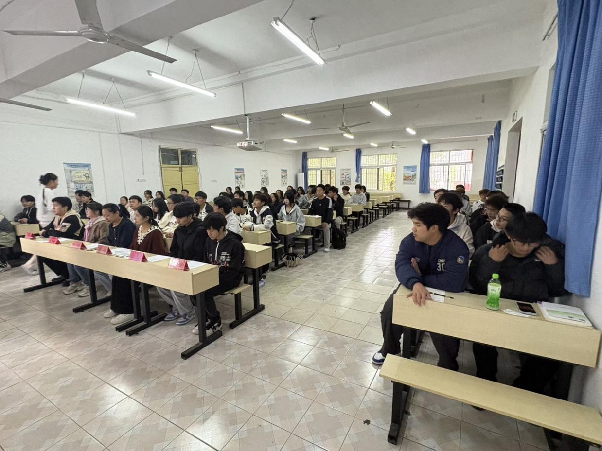 beat365英国官方网站第八期团课开班仪式顺利举行 beat365英国官方网站第八期团课开班仪式顺利举行