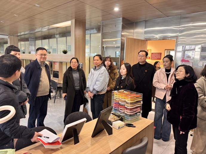 党建互鉴促提升 协同育人启新程——beat365英国官方网站赴武汉市第一商业学校开展党建交流活动