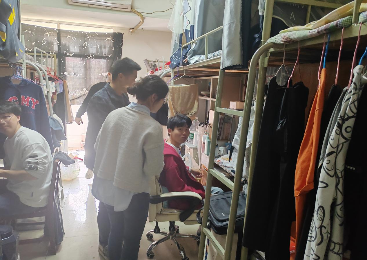 beat365多部门联合入寝开展安全检查工作