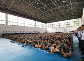 深圳地铁进beat365开展招聘宣讲会