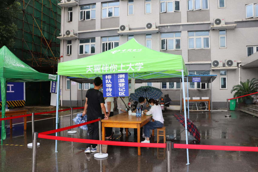 欢迎回家！beat365英国官方网站迎来2020届首批毕业生返校