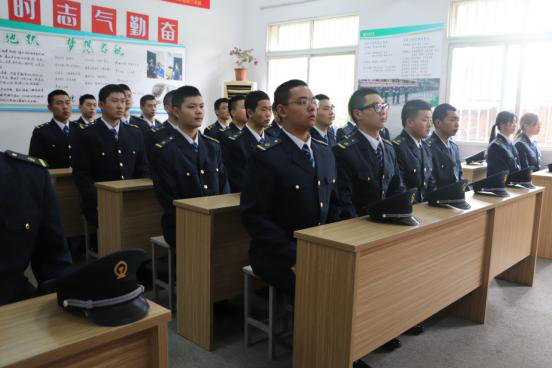 beat365举行2019级深圳地铁订单班开班仪式